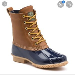 Cold weather resistant “duck” boots